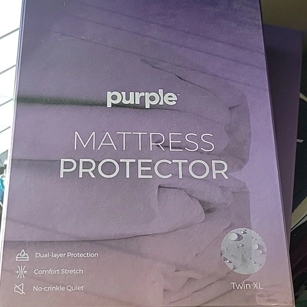 PURPLE NEVER OPENED MATRESS PROTECTOR